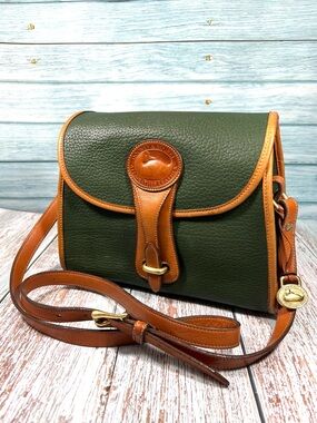 🦆 DOONEY & BOURKE ESSEX FIR GREEN AWL PEBBLED MEDIUM 90’S VINTAGE